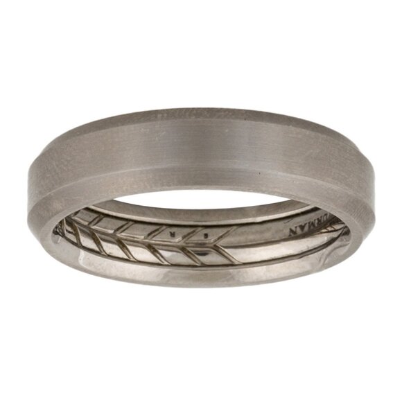 DAVID YURMAN TITANIUM BEVELED BAND RING - Picture 3 of 8